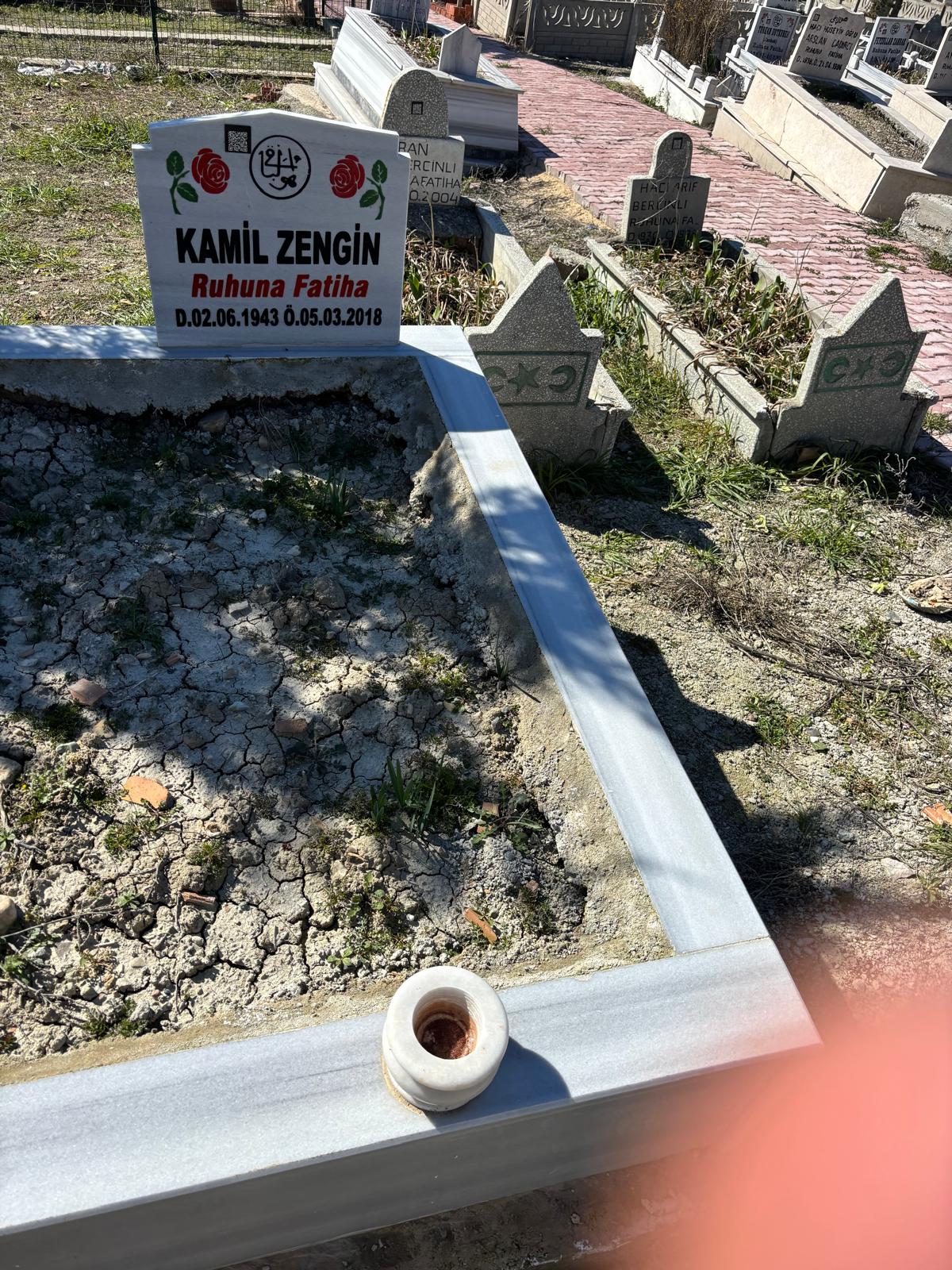 KAMİL ZENGİN