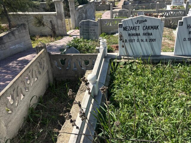 NEZAKET ÇAKMAK