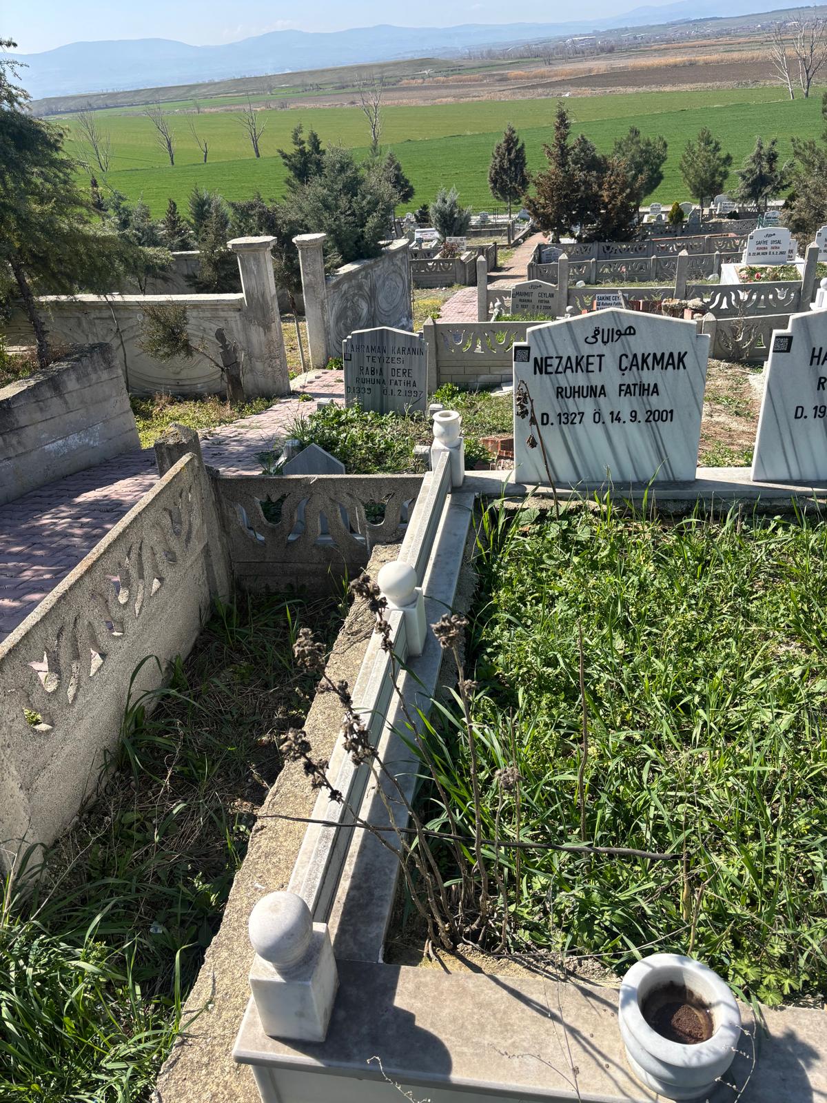 NEZAKET ÇAKMAK