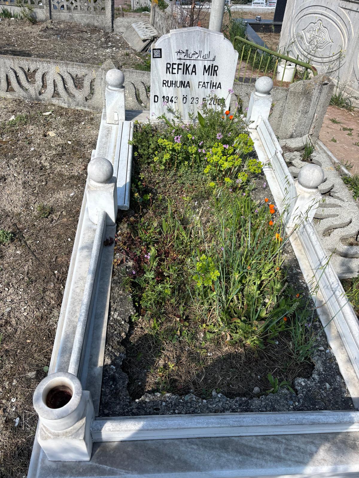 REFİKA MİR