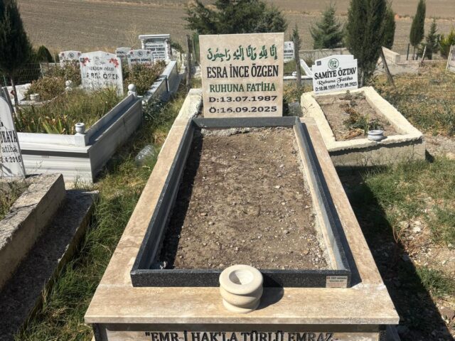 ESRA İNCE ÖZGEN